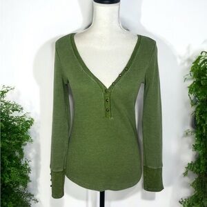 PILCRO Anthropologie Waffle Knit Pullover V Neck Buttoned Thermal Henley Top